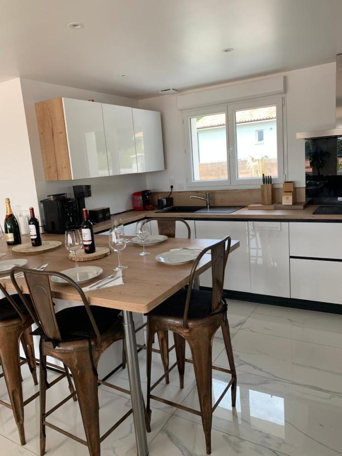 Maison Au Calme Avec Piscine Riviere-Saas-et-Gourby Esterno foto