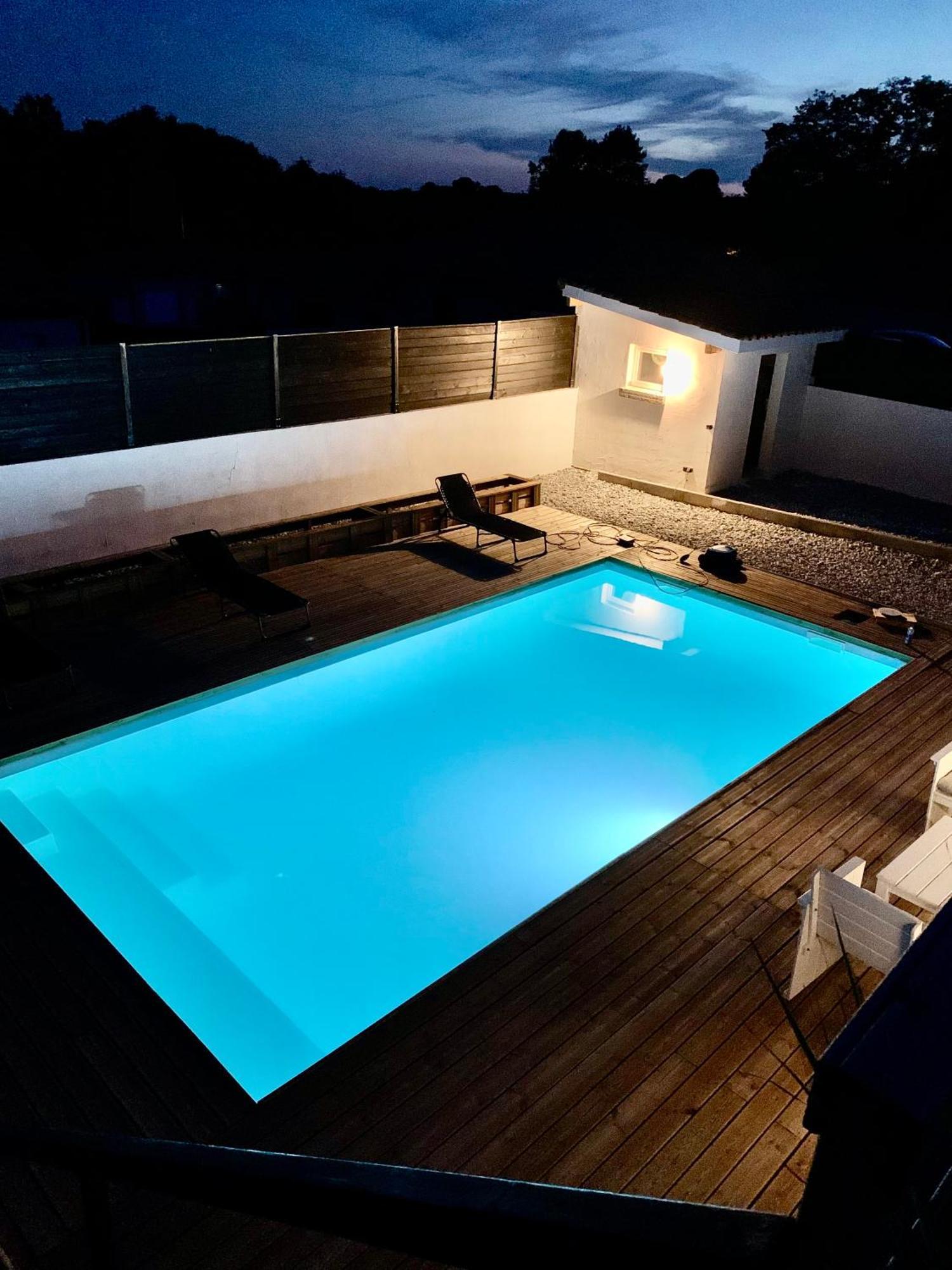 Maison Au Calme Avec Piscine Riviere-Saas-et-Gourby Esterno foto